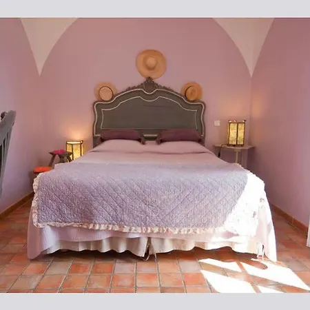 Couette-café La Prévôté - Particulier&restaurant LʼIsle-sur-la-Sorgue