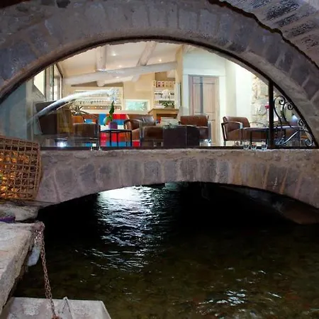 La Prévôté - Particulier&restaurant Couette-café LʼIsle-sur-la-Sorgue